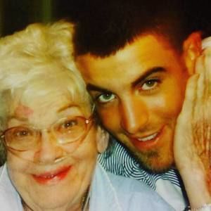 Meet your Posher, Tyler